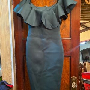 I’m selling a dress!
